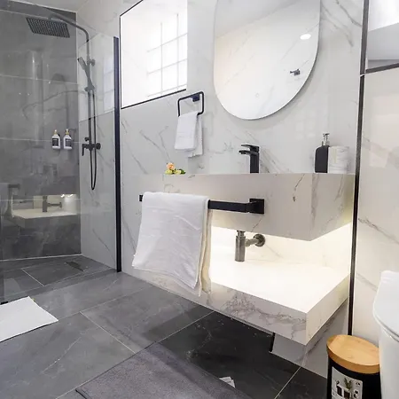 Apartment Coup De Coeur Des Voyageurs - Moderne- Pro Ou Couple Av Enfants - Entrer Autonome -les Bonn'appartts-sur-seine *