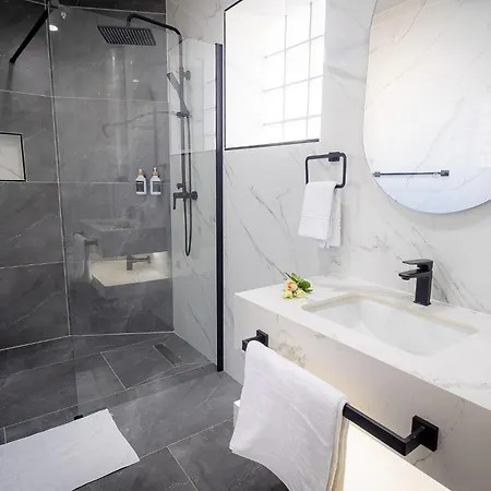 Coup De Coeur Des Voyageurs - Moderne- Pro Ou Couple Av Enfants - Entrer Autonome -les Bonn'appartts-sur-seine Bonnieres-sur-Seine